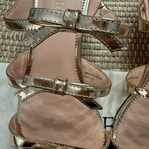 NWT J. Crew Zadie Triple Bow Gold Metallic Kitten Heels - Picture 6 of 9